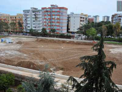 Da campo di sabbia a parco Troisi: le immagini della trasformazione